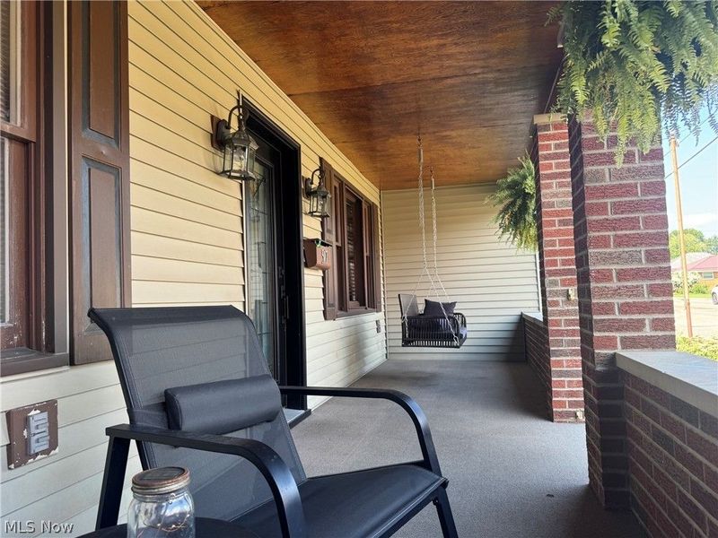 517 Walden Avenue, Tiltonsville, OH 43963 Photo 2