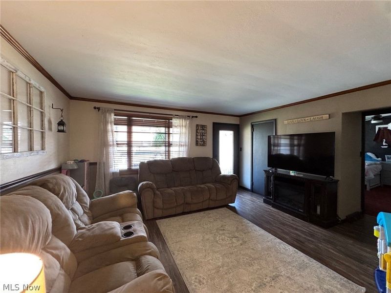 517 Walden Avenue, Tiltonsville, OH 43963 Photo 4