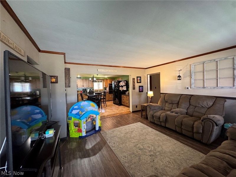517 Walden Avenue, Tiltonsville, OH 43963 Photo 5
