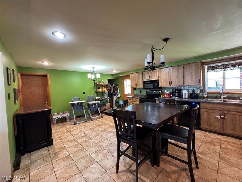517 Walden Avenue, Tiltonsville, OH 43963 Photo 7