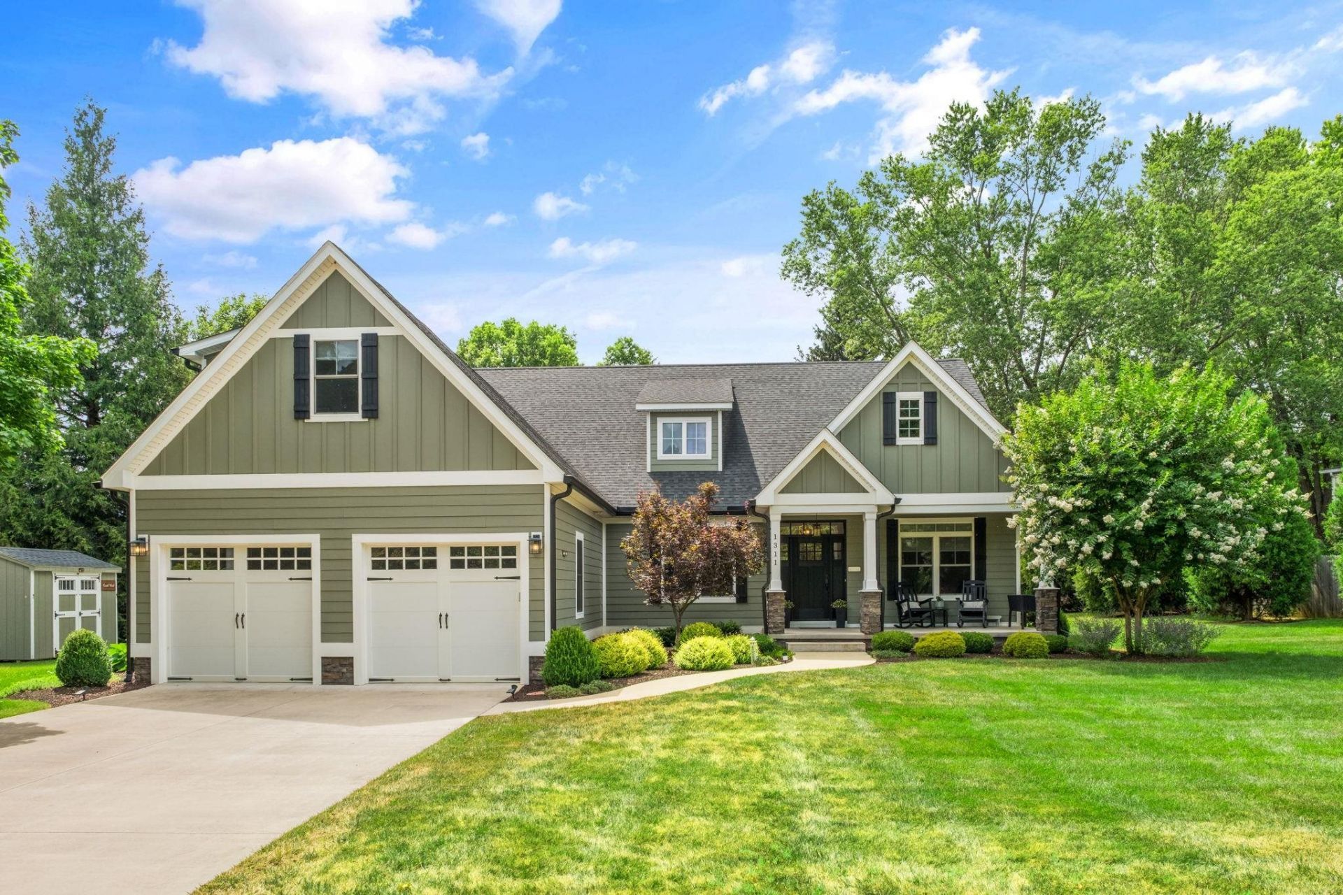 1311 Greenbrier Rd, Waynesboro, VA 22980 Main Photo