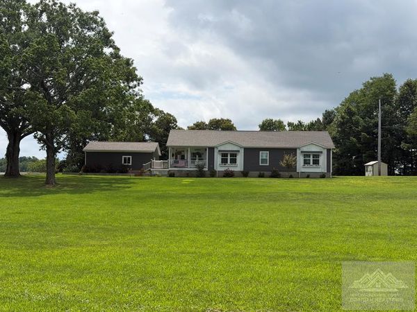 3342 True Road, Hinton, WV 25951