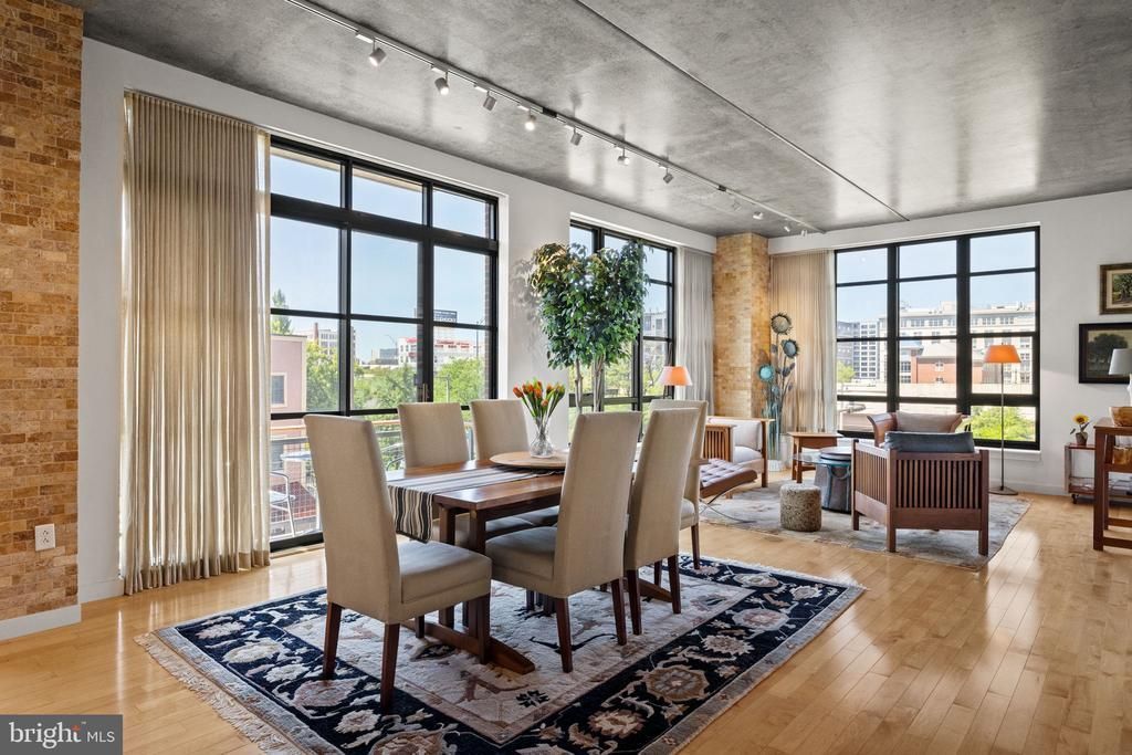 319 Vine Street, Unit 307, Philadelphia, PA 19106 Main Photo