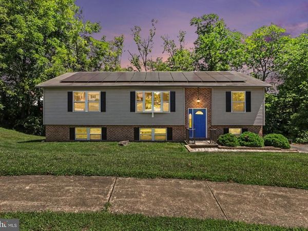 180 HAZEL DRIVE , MANCHESTER, PA 17345
