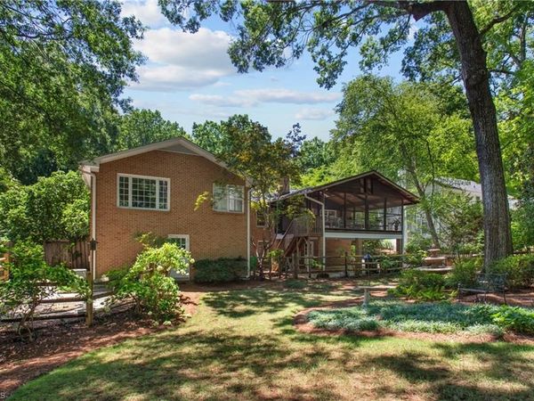 2922 Round Hill Road, Greensboro, NC 27408