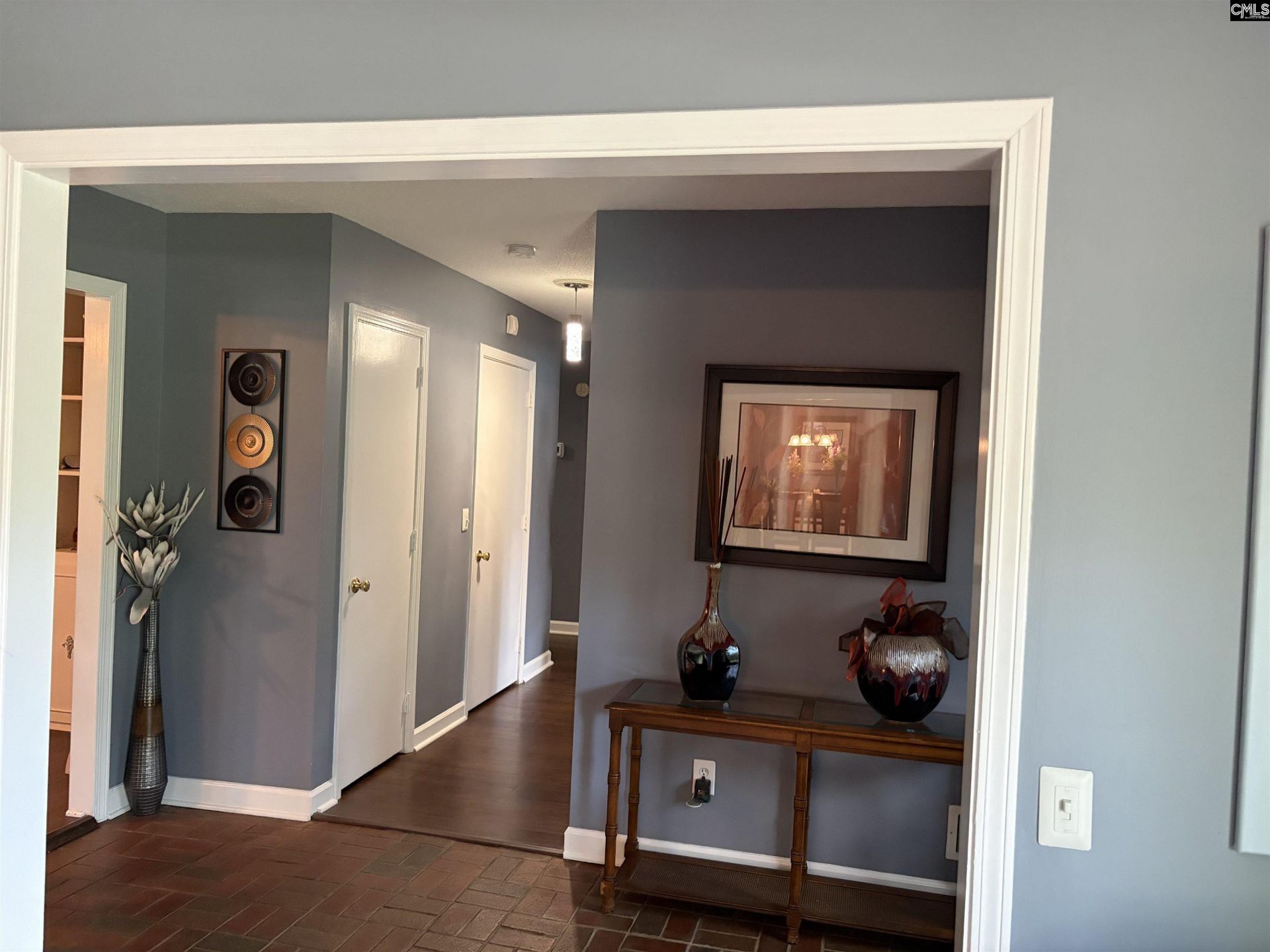 213 Park Shore Drive W Photo 18