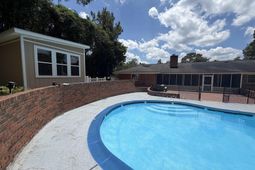213 Park Shore Drive W photo 4