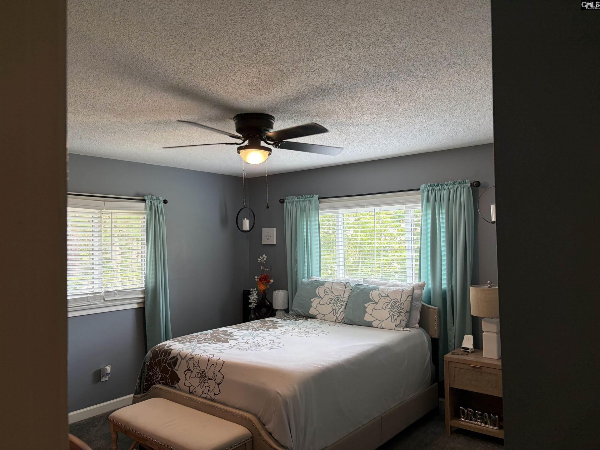 213 Park Shore Drive W Photo 7