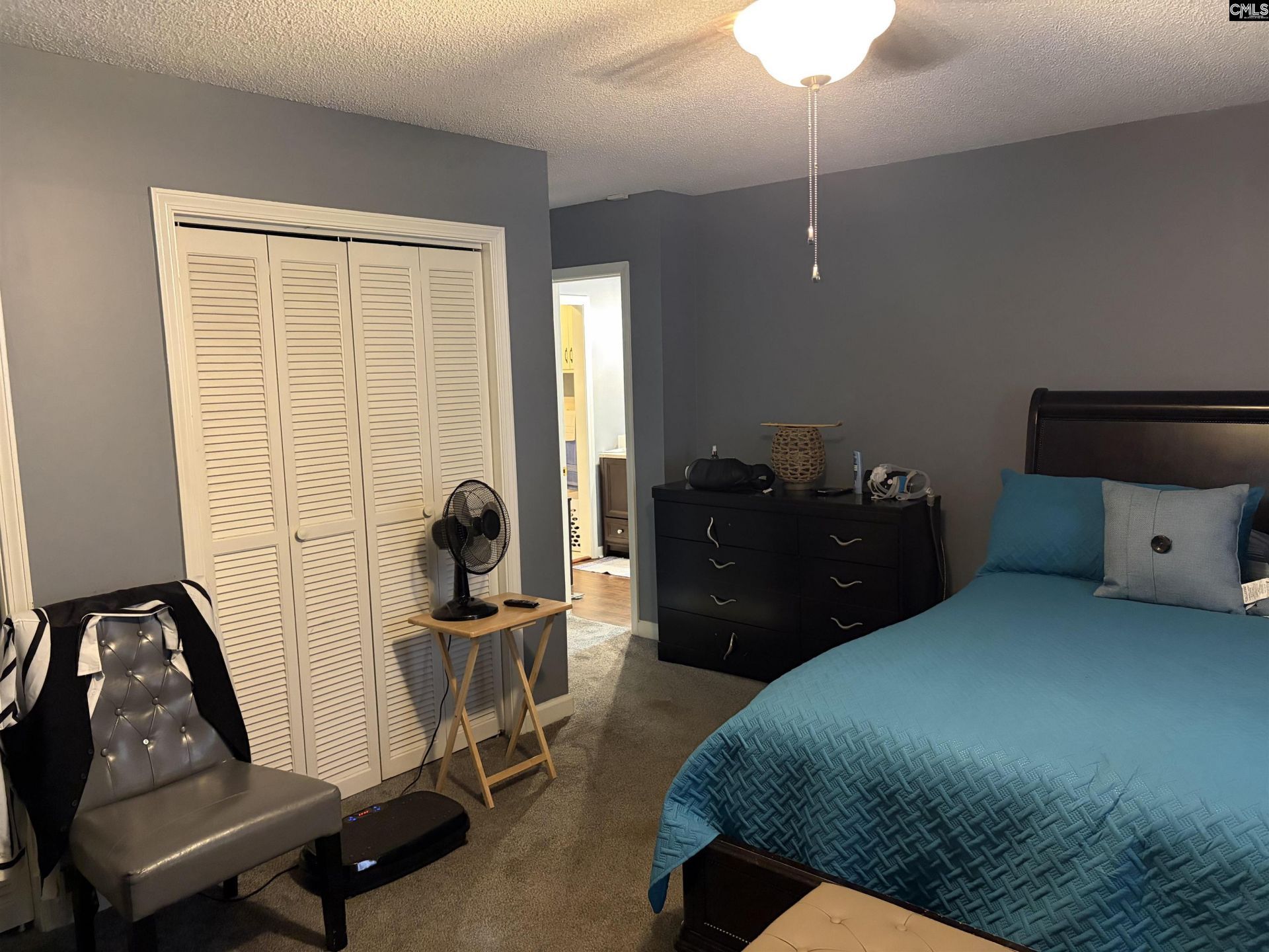 213 Park Shore Drive W Photo 8
