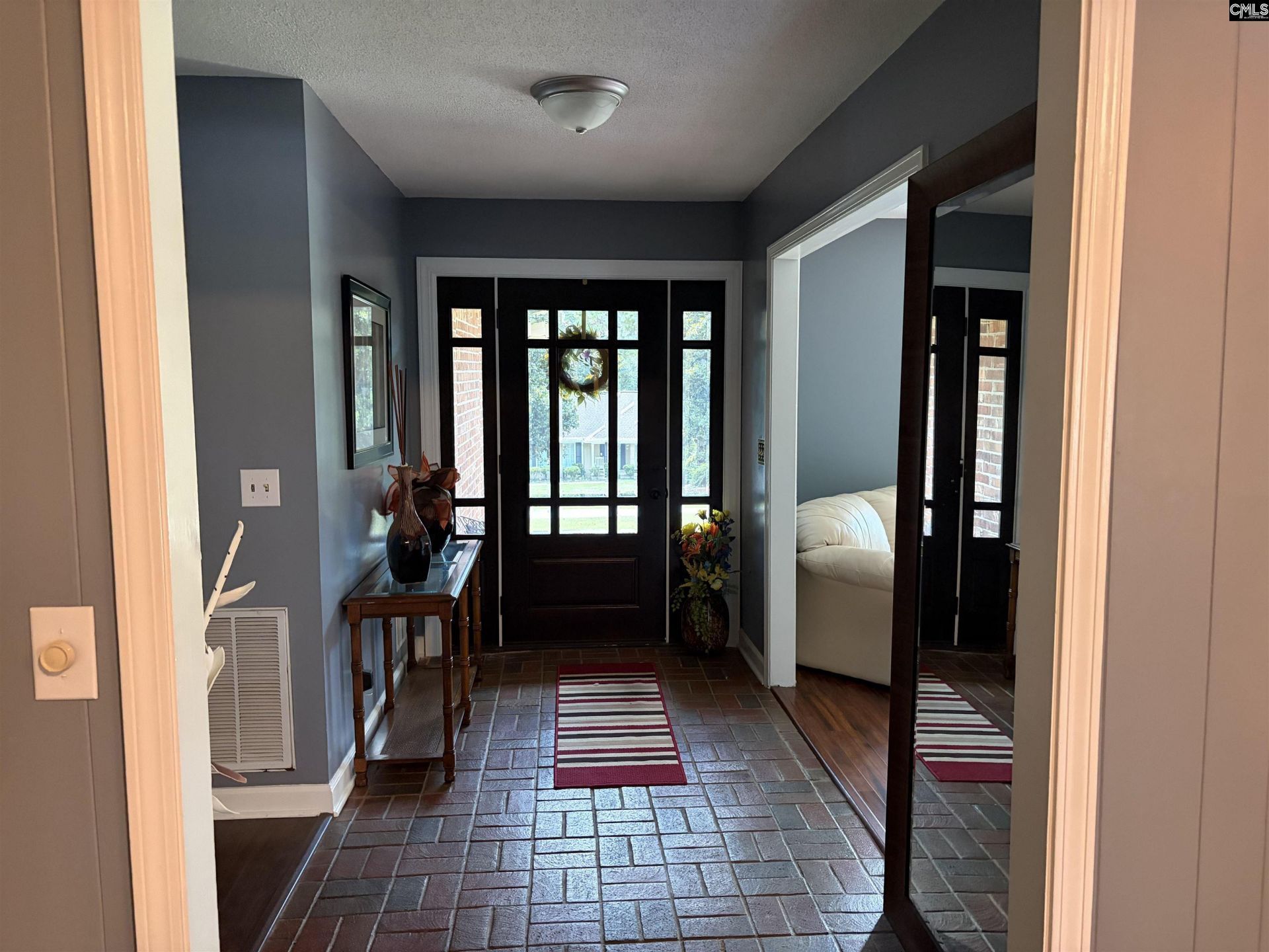 213 Park Shore Drive W Photo 9