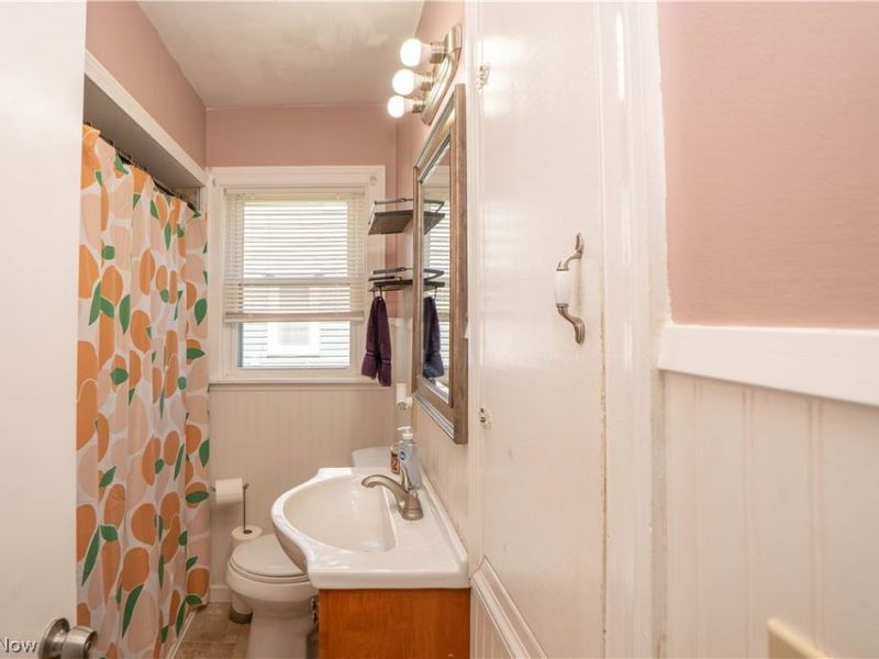 1041 Orchard Avenue NE, North Canton, OH 44720 Photo 19