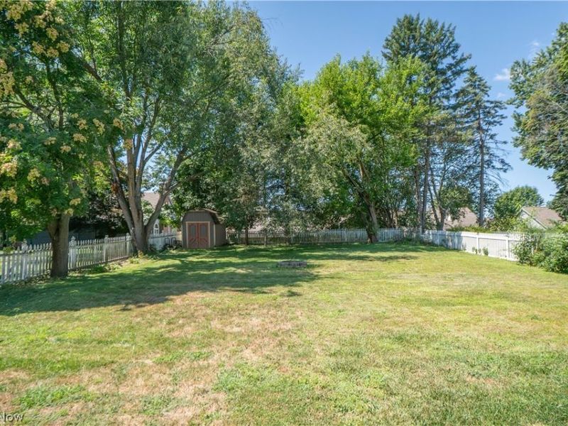 1041 Orchard Avenue NE, North Canton, OH 44720 Photo 28