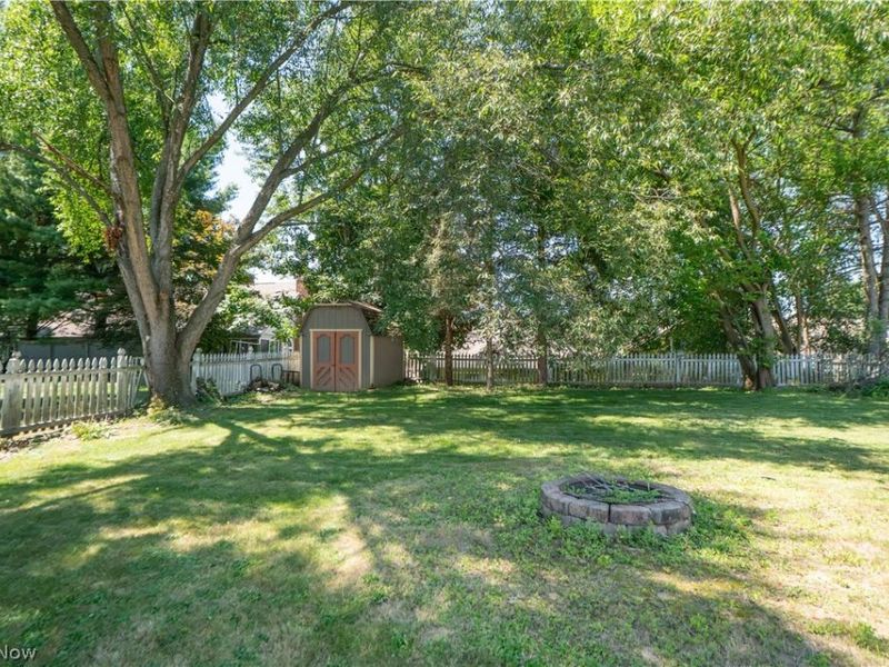 1041 Orchard Avenue NE, North Canton, OH 44720 Photo 29