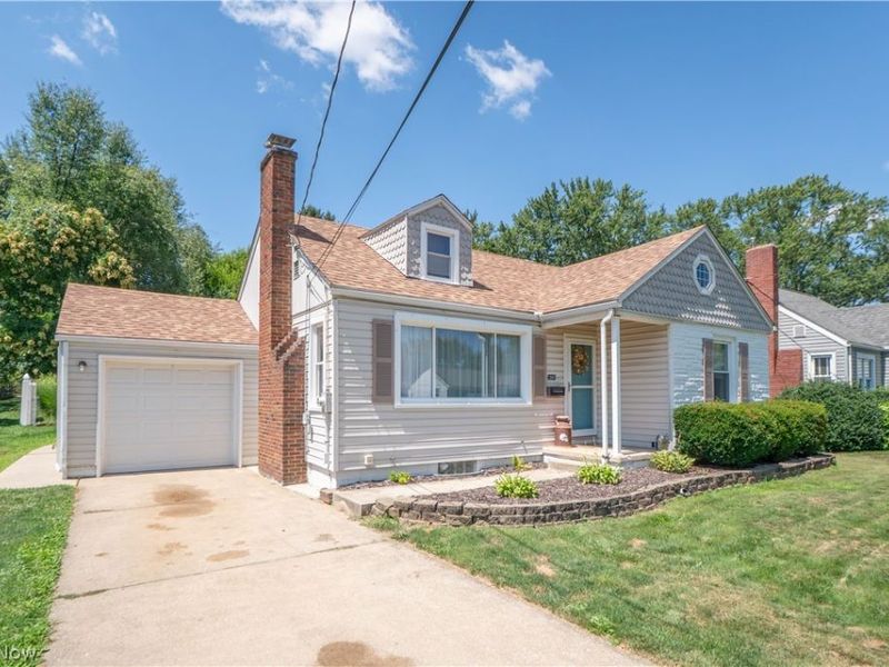1041 Orchard Avenue NE, North Canton, OH 44720 Photo 32