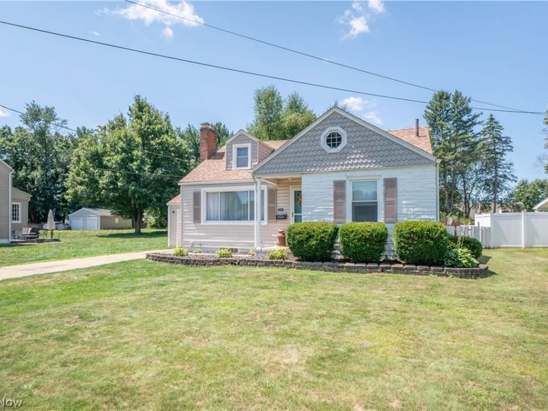 1041 Orchard Avenue NE, North Canton, OH 44720 Photo 33