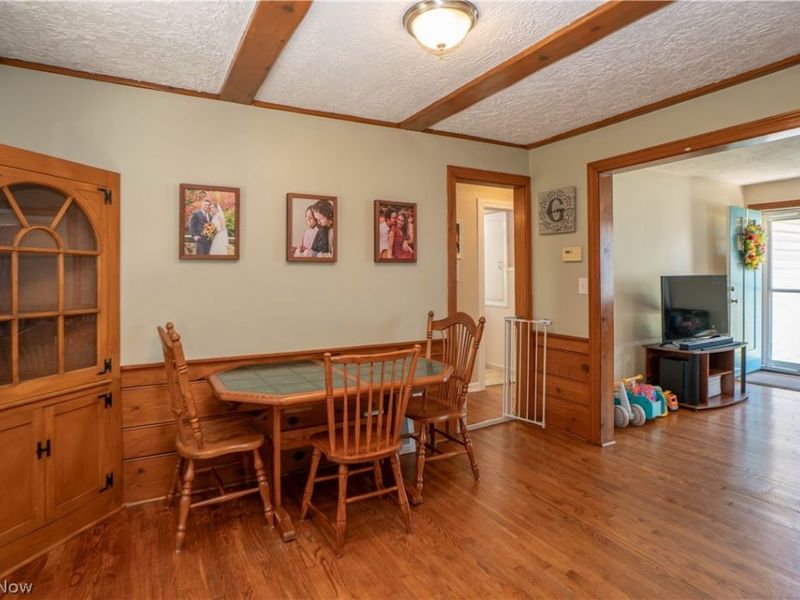 1041 Orchard Avenue NE, North Canton, OH 44720 Photo 6