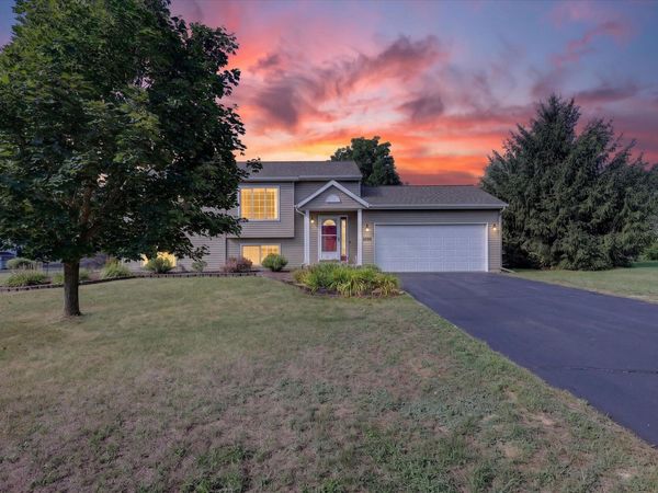 2850 Bark Court, Unit 17, Cedar Springs, MI 49319