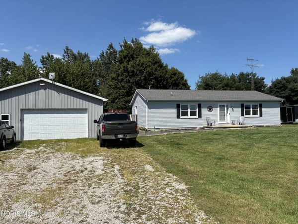 11920 County Road K , Wauseon, OH 43567