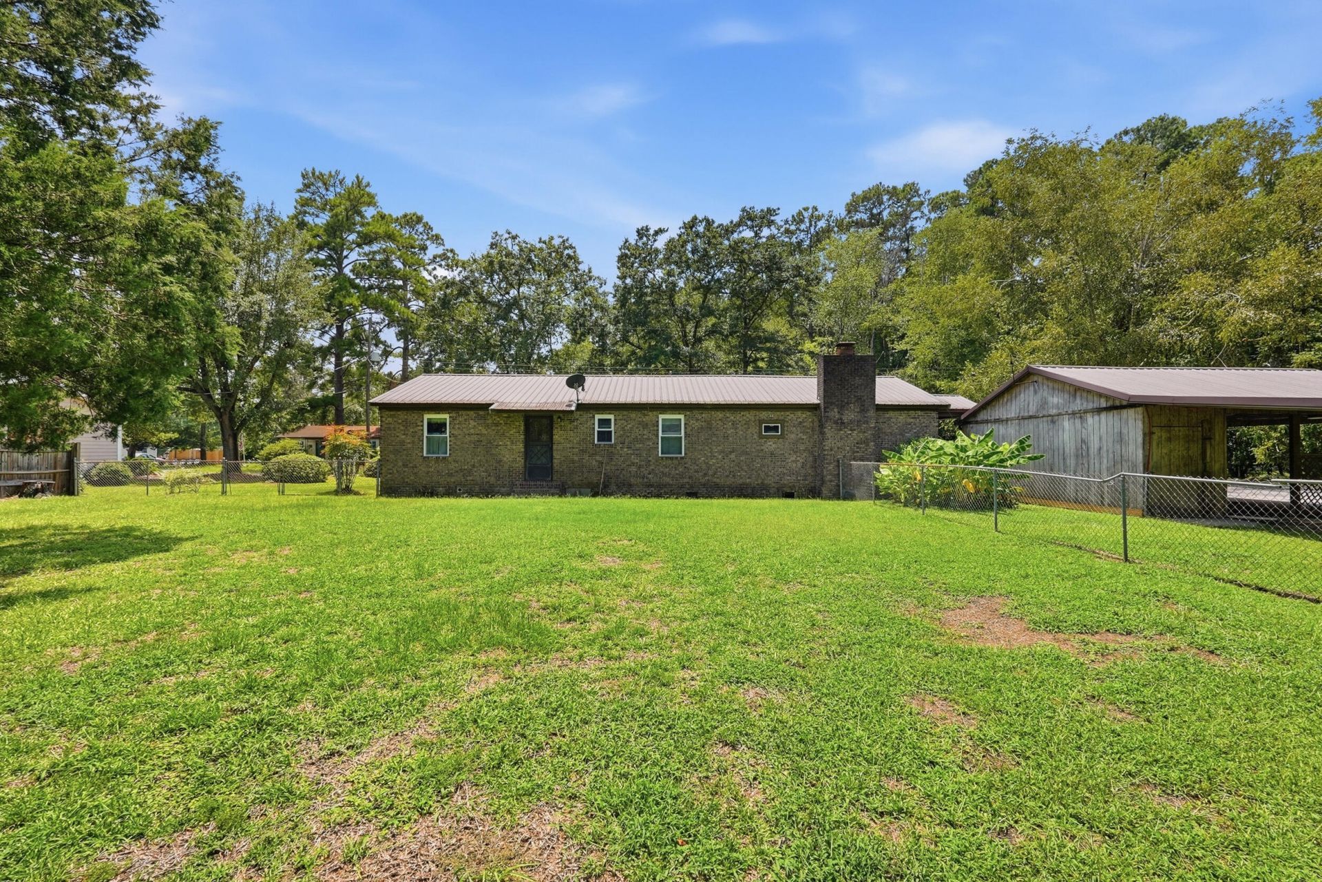 1002 Poplar Photo 27