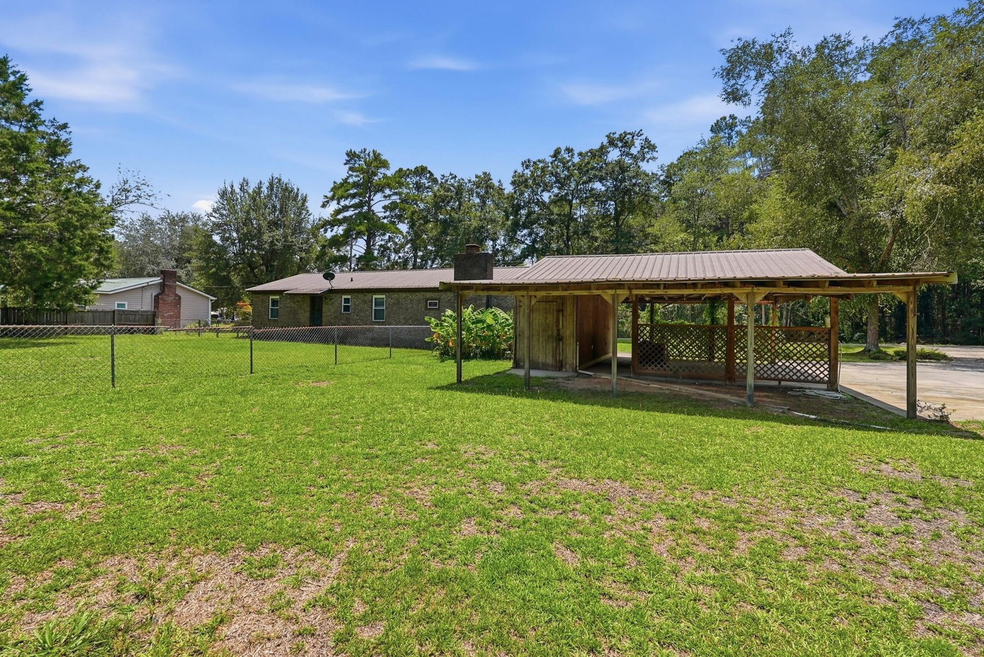 1002 Poplar Photo 28