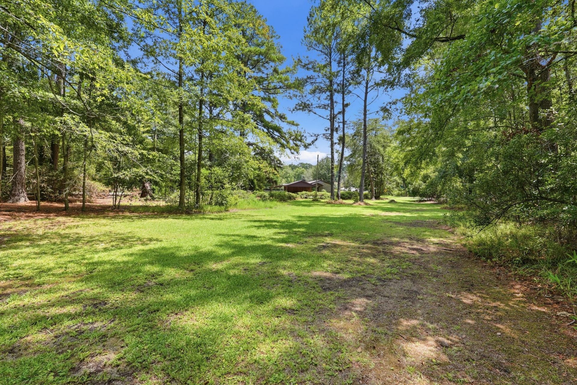 1002 Poplar Photo 29