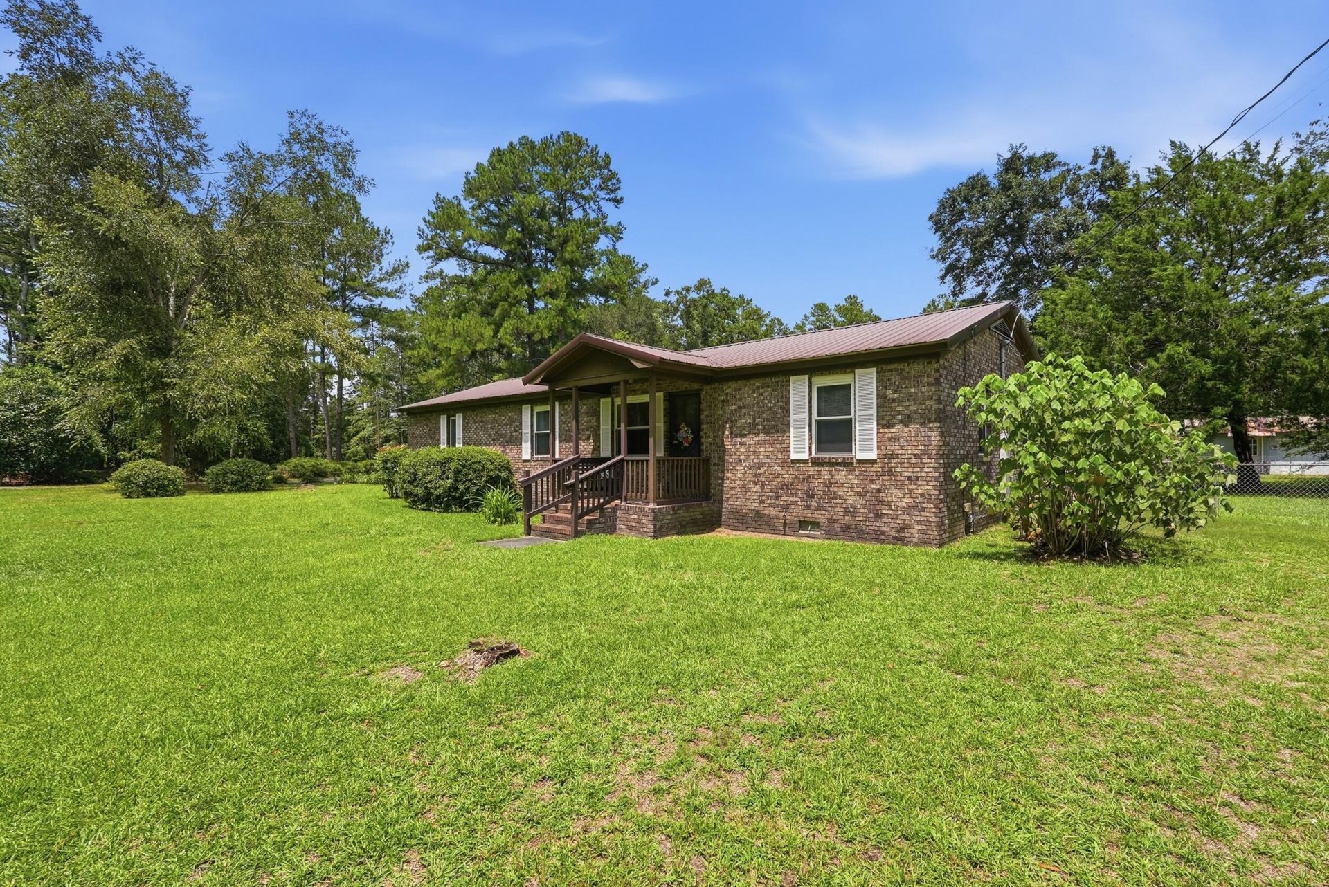 1002 Poplar Photo 4