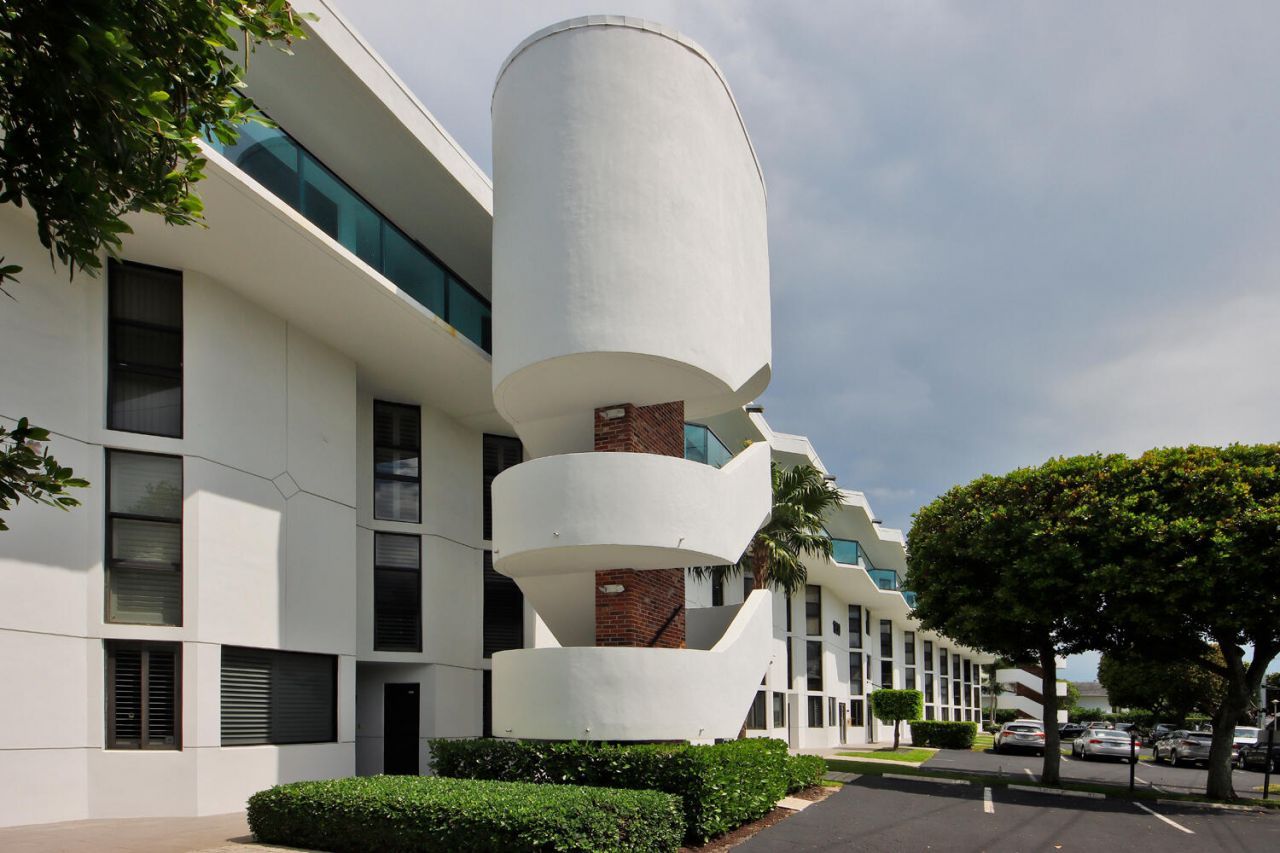 1800 S Ocean Drive, Unit 406, Fort Lauderdale, FL 33316 Photo