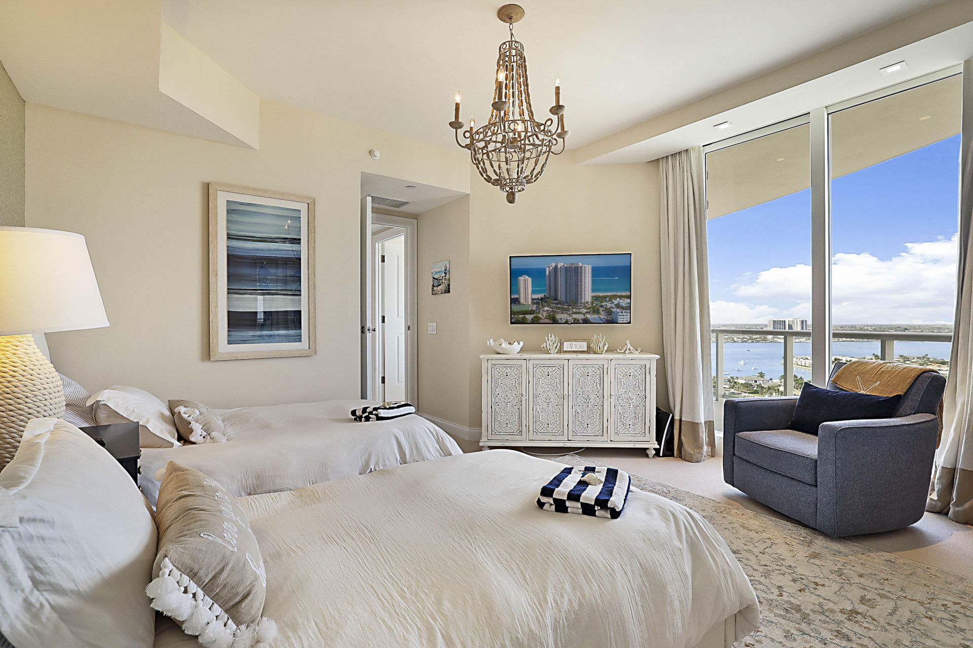 2700 N Ocean Drive, Unit 2206B, Singer Island, FL 33404 Photo
