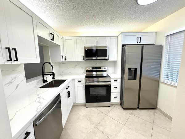 6649 Somerset Drive, Unit 205, Boca Raton, FL 33433