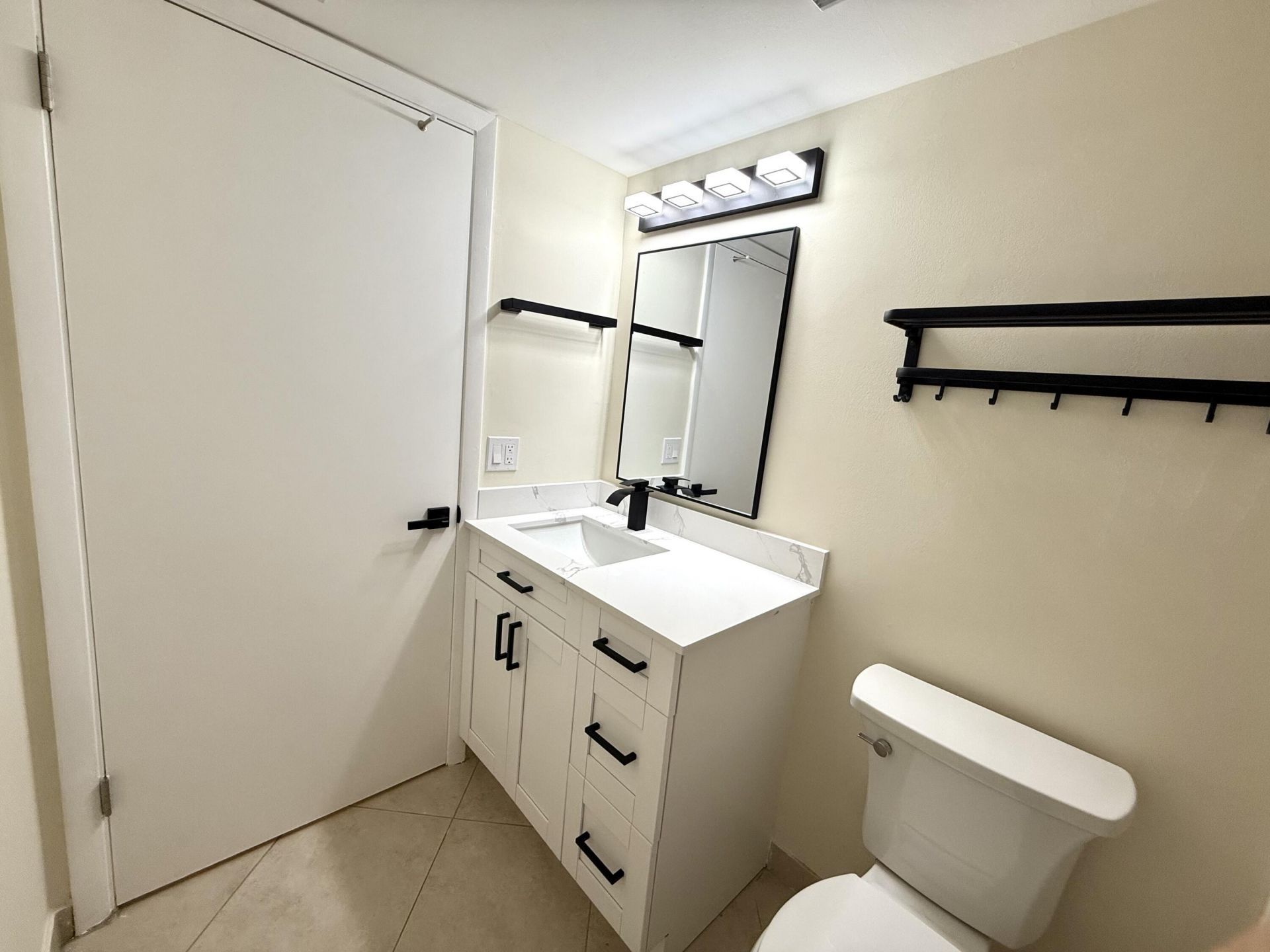 6649 Somerset Drive, Unit 205, Boca Raton, FL 33433 Photo