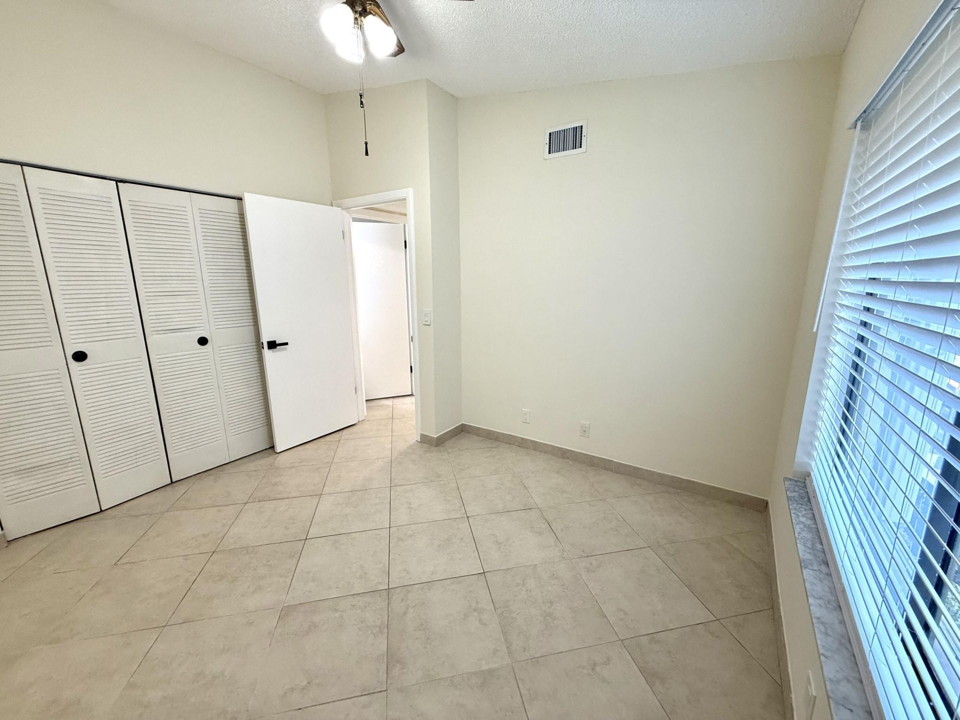 6649 Somerset Drive, Unit 205, Boca Raton, FL 33433 Photo