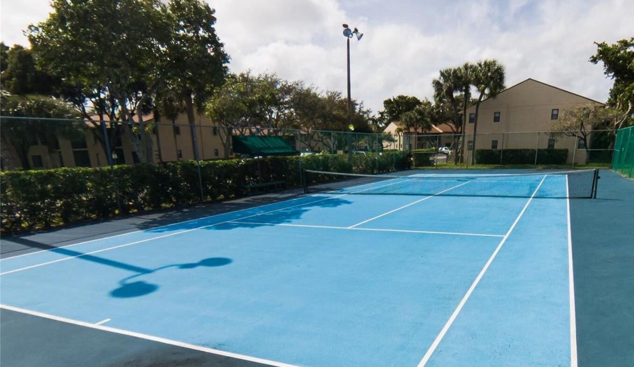 6649 Somerset Drive, Unit 205, Boca Raton, FL 33433 Photo
