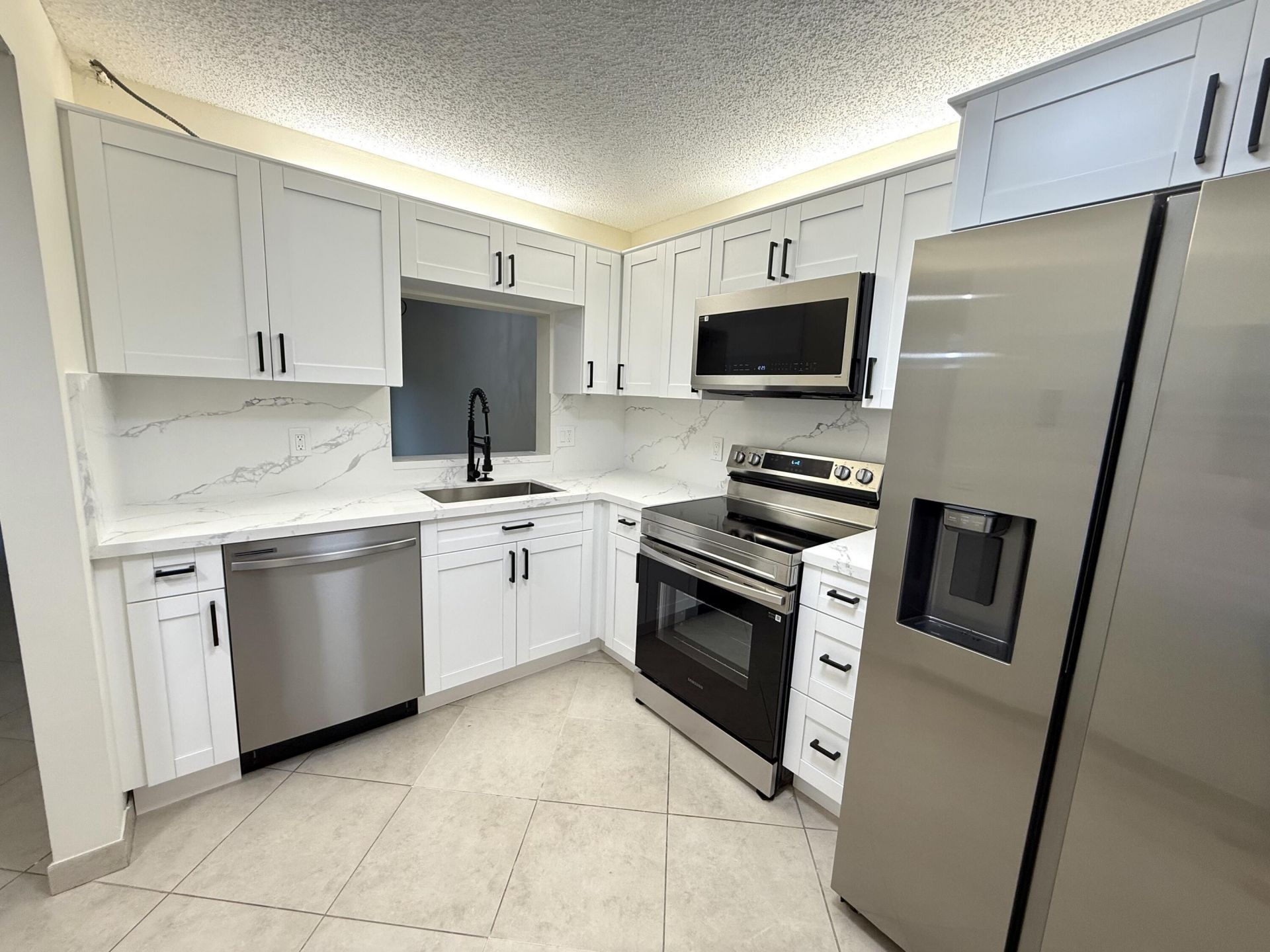 6649 Somerset Drive, Unit 205, Boca Raton, FL 33433 Photo