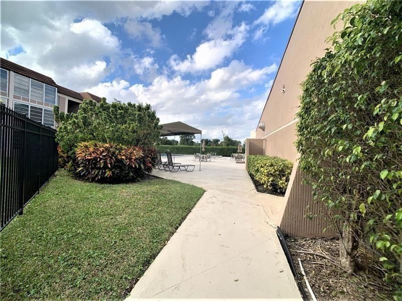 8360 Sands Point Boulevard, Unit G210, Tamarac, FL 33321 Photo