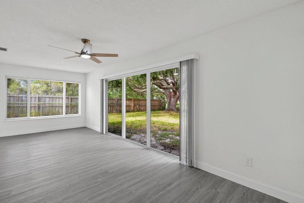 302 SW Kentwood Road, Port Saint Lucie, FL 34953 Photo