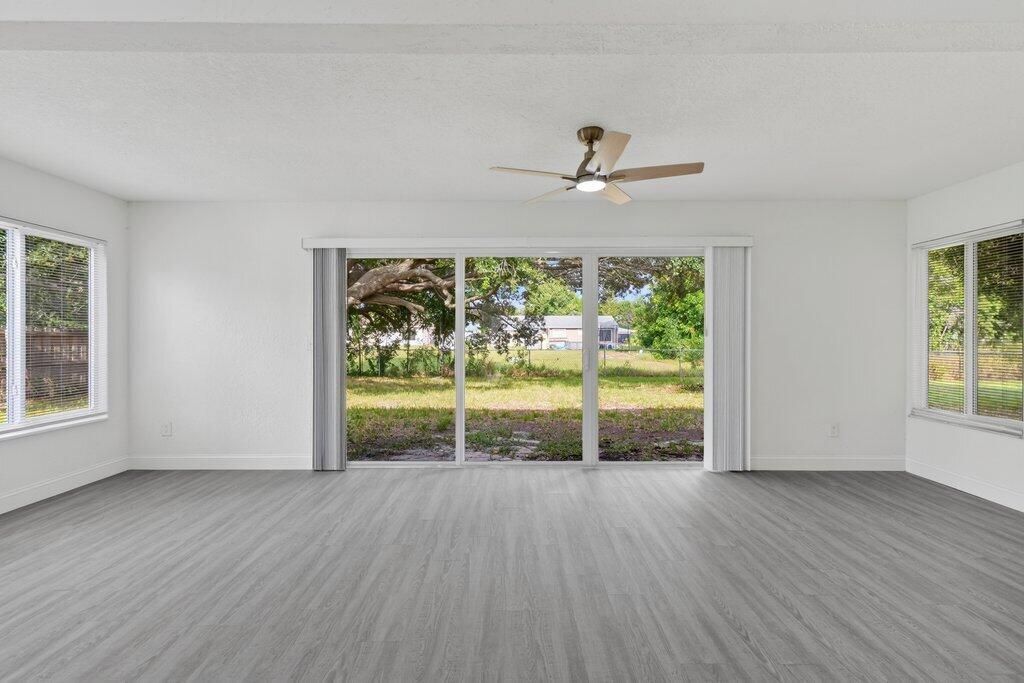 302 SW Kentwood Road, Port Saint Lucie, FL 34953 Photo
