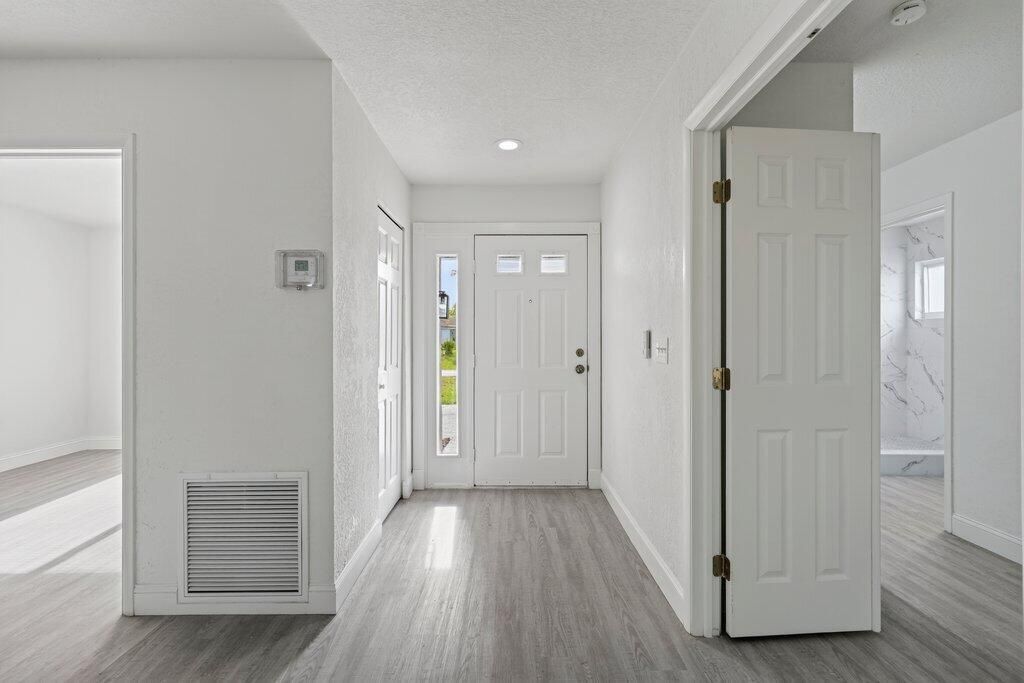 302 SW Kentwood Road, Port Saint Lucie, FL 34953 Photo