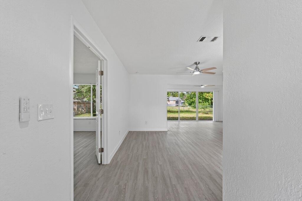 302 SW Kentwood Road, Port Saint Lucie, FL 34953 Photo