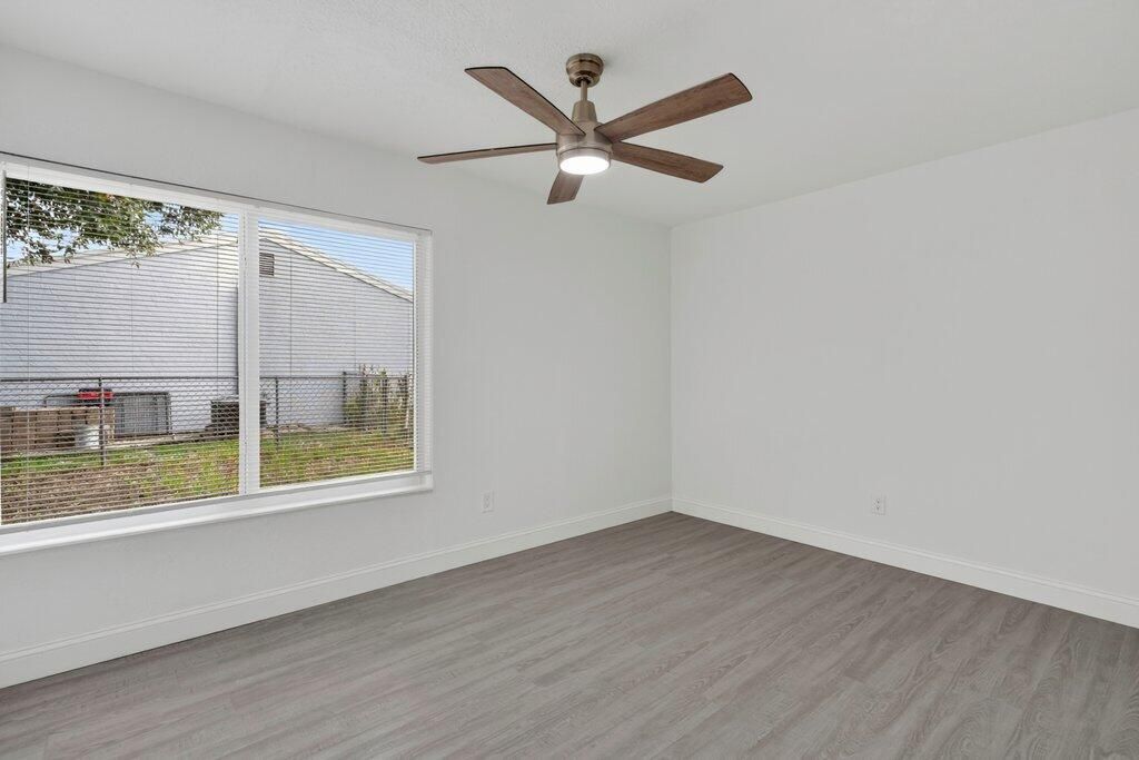302 SW Kentwood Road, Port Saint Lucie, FL 34953 Photo