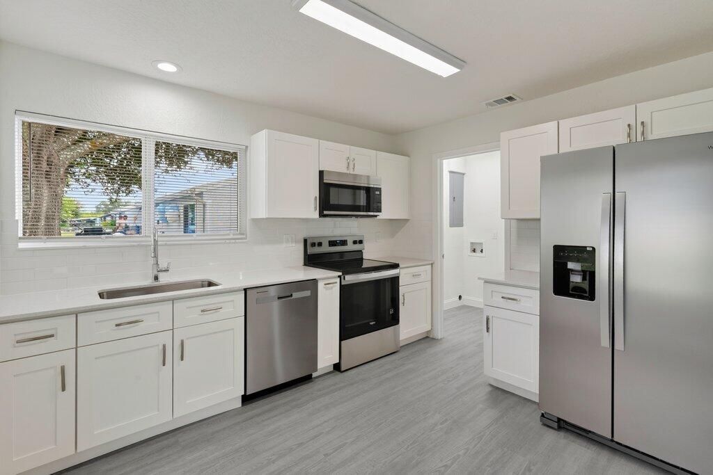 302 SW Kentwood Road, Port Saint Lucie, FL 34953 Photo