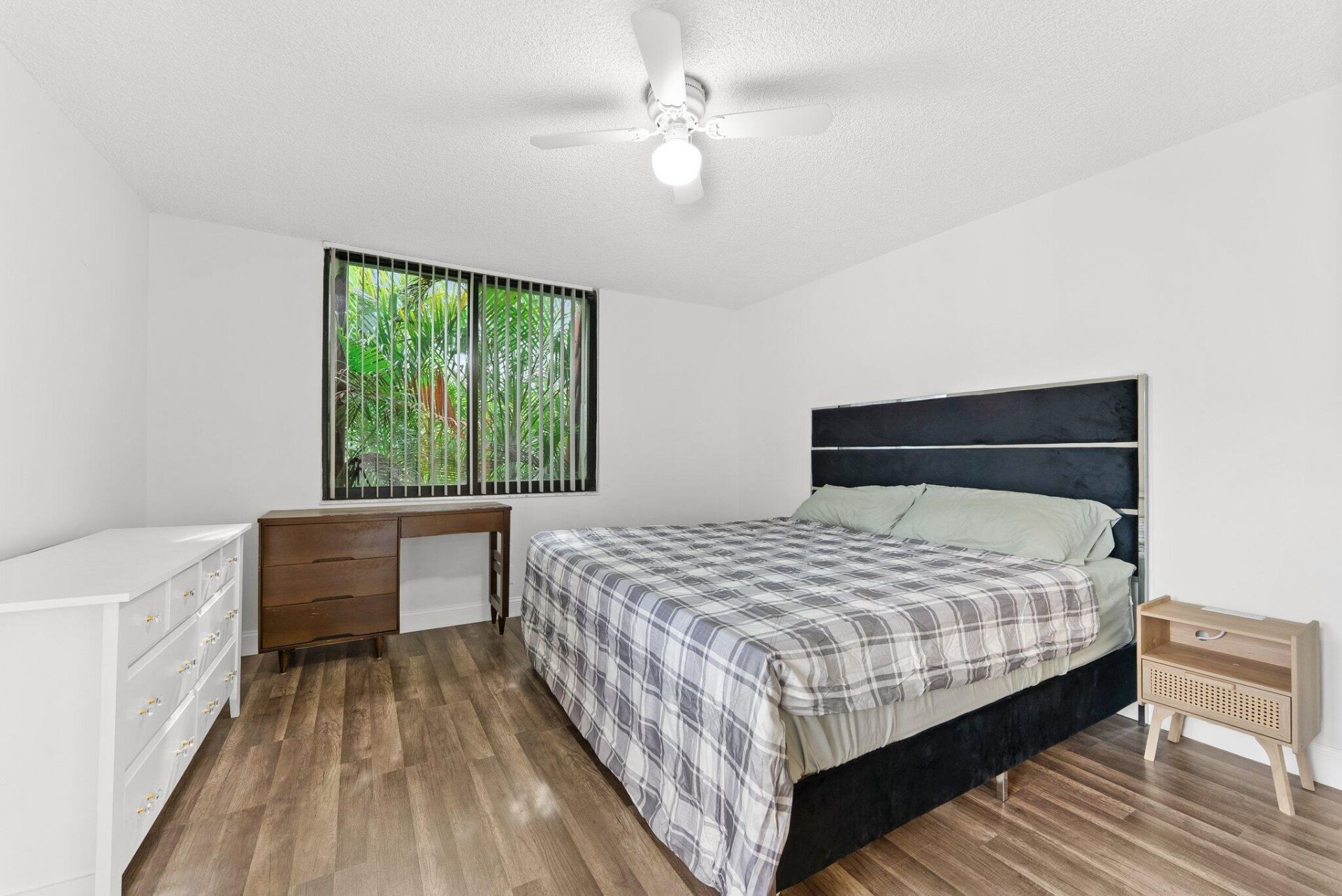 3874 Victoria Drive, West Palm Beach, FL 33406 Photo
