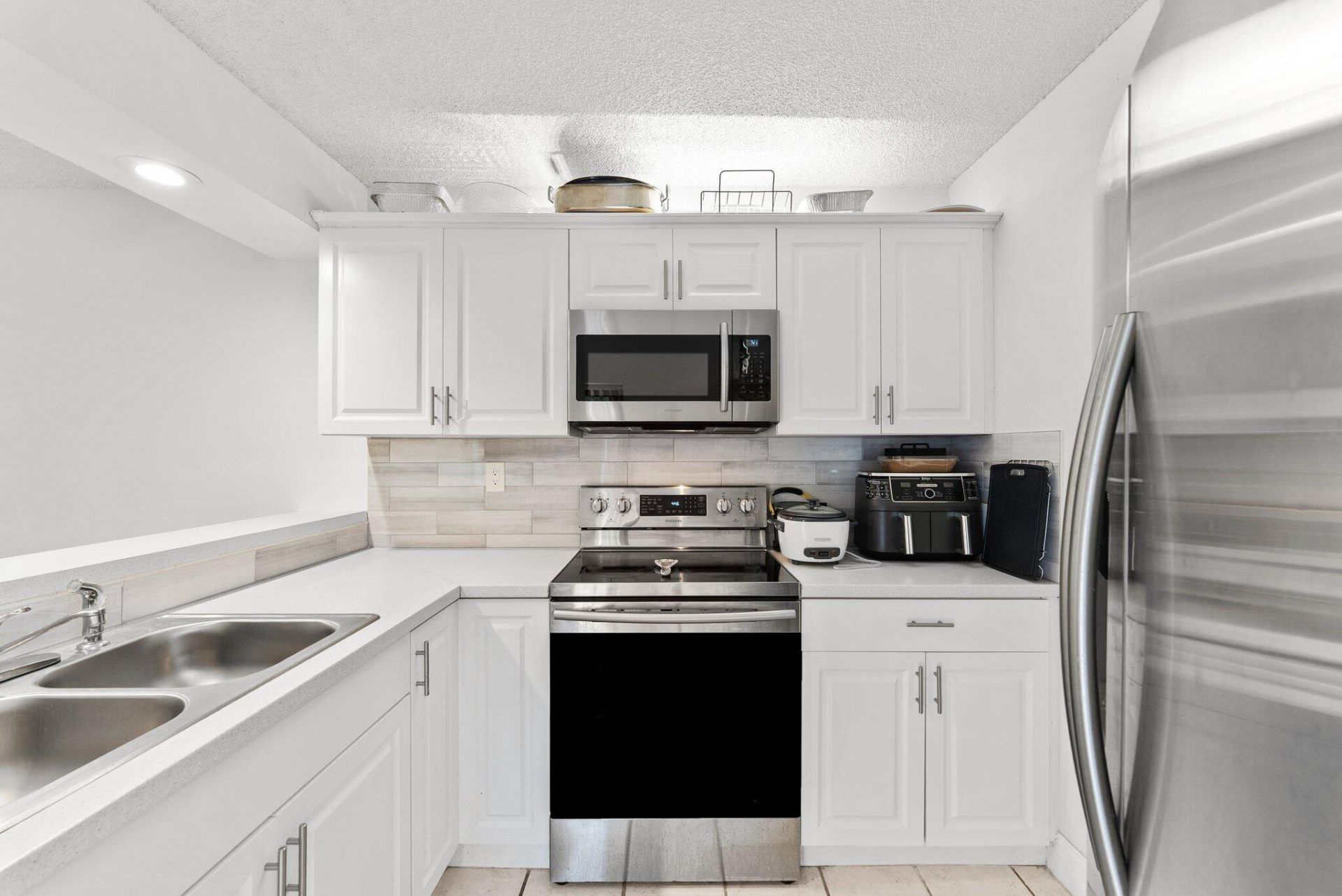 3874 Victoria Drive, West Palm Beach, FL 33406 Photo