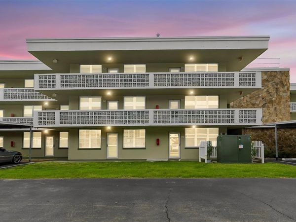 4885 1ST ST NE, Unit 307, ST PETERSBURG, FL 33703