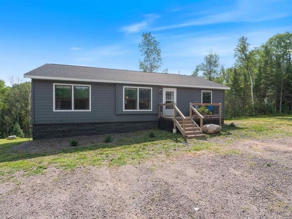 4215 E Neuman Rd, Superior, WI 54880