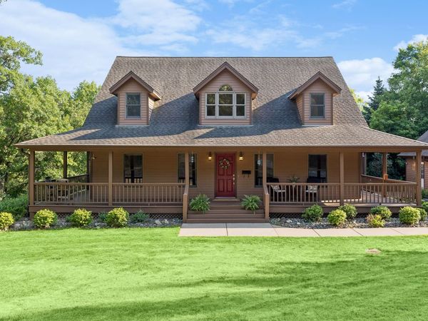 2770 Southview Ridge, Red Wing, MN 55066