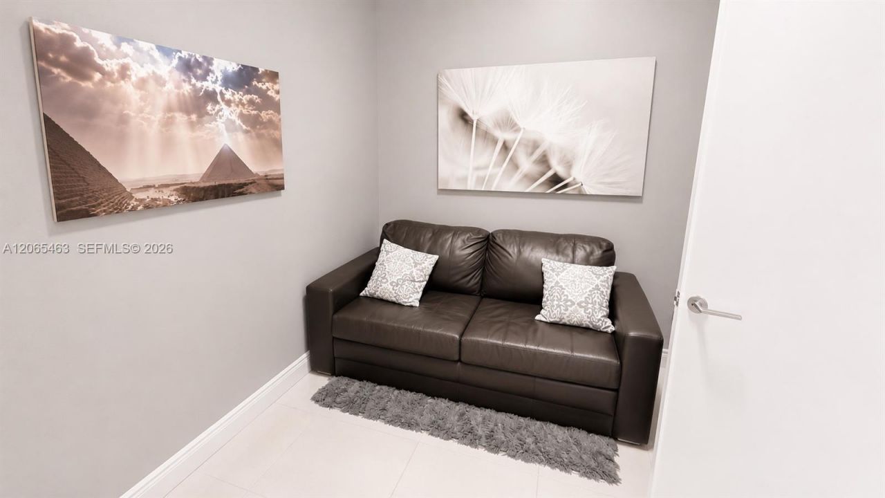 7930 East Dr , Unit 1007, North Bay Village, FL 33141 Photo