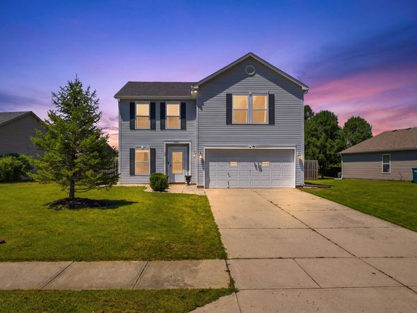 640 Streamside Drive , Greenfield, IN 46140