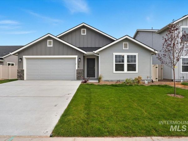 7597 E Dixon St, Nampa, ID 83686