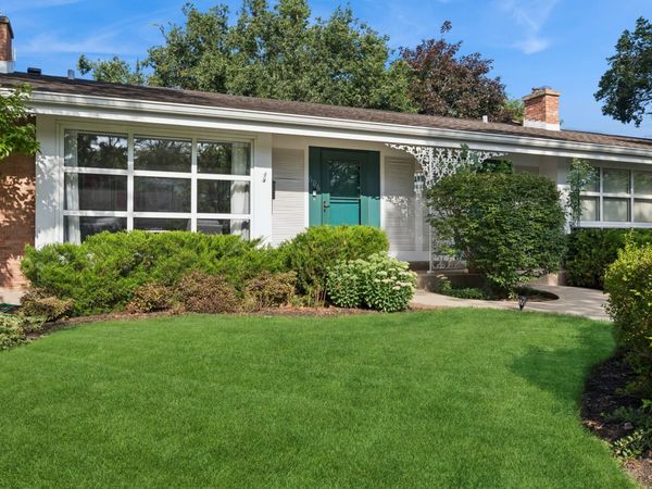 606 Carriage Hill Drive , Glenview, IL 60025