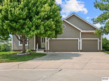 5144 N 159th Circle, Omaha, NE 68116